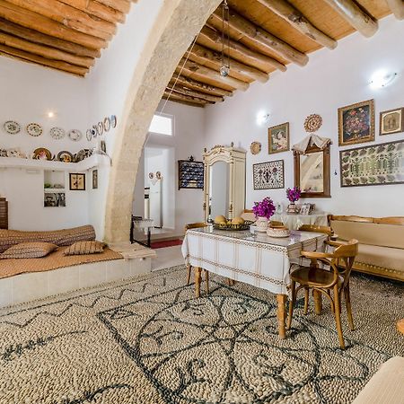 Kamariko Traditional House Афанту Экстерьер фото
