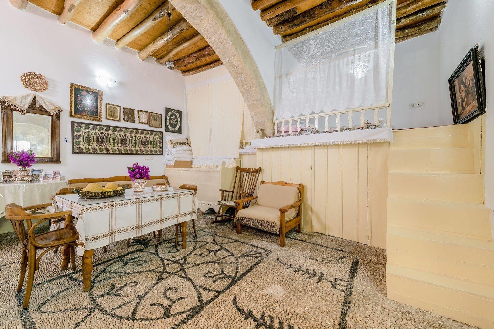 Kamariko Traditional House Афанту Экстерьер фото